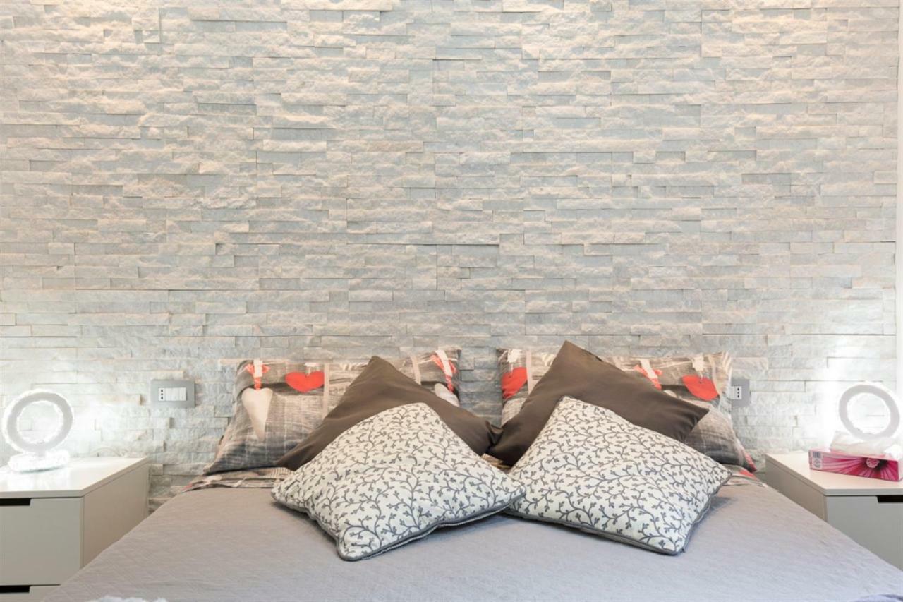 La Tana Del Lupo Stresa Apartment ภายนอก รูปภาพ