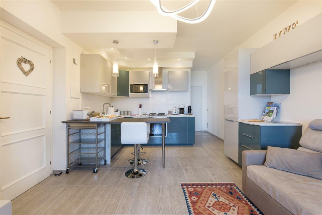 La Tana Del Lupo Stresa Apartment ภายนอก รูปภาพ